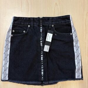 Trendy Black Mini Skirt with Side Accents